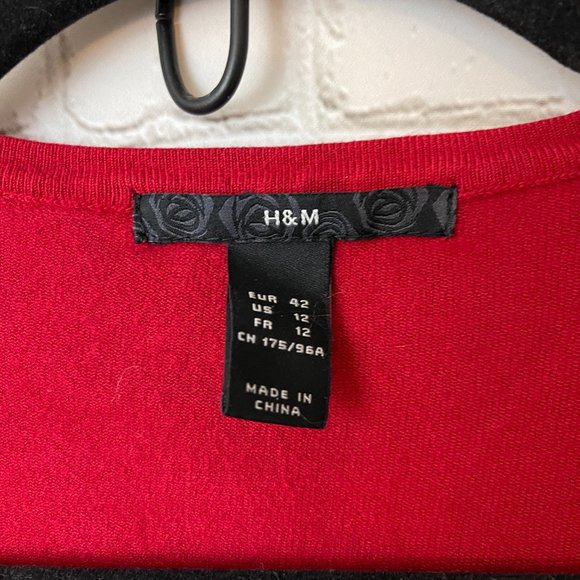 Red V-neck Cardigan Sweater H&M Basic Long Sleeve Wardrobe Staple sz 12 large - Picture 3 of 5